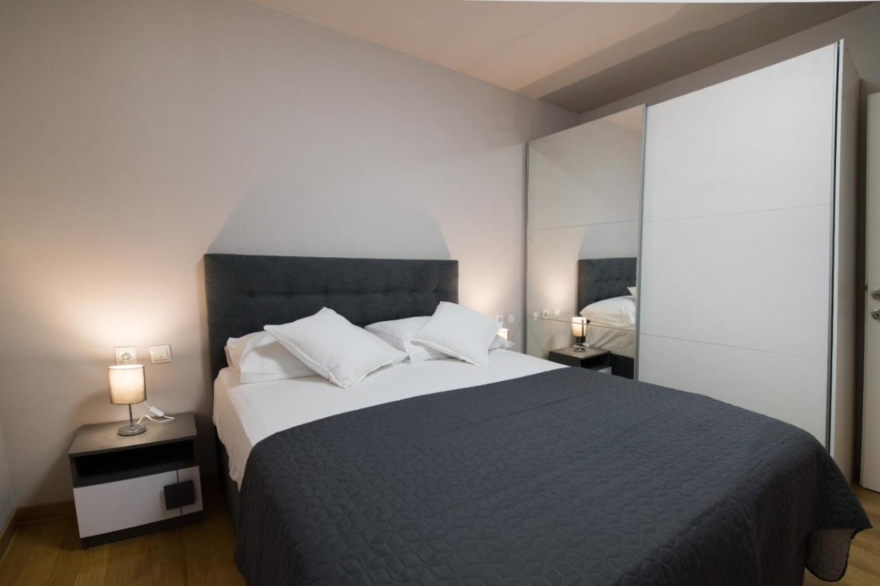 Brand New Aparment With Sea View & Swimming Pool At Ciovo - Villa Fiorentini Trogir Kültér fotó
