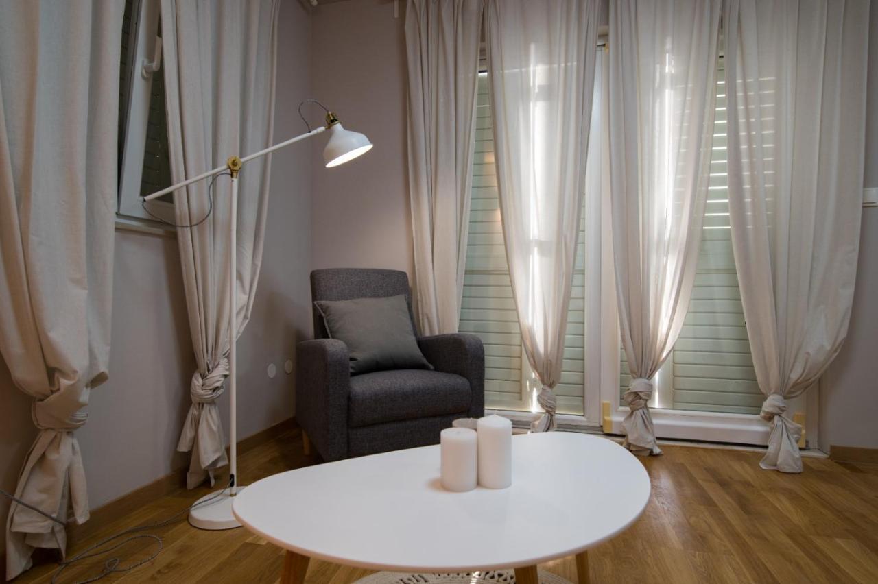 Brand New Aparment With Sea View & Swimming Pool At Ciovo - Villa Fiorentini Trogir Kültér fotó